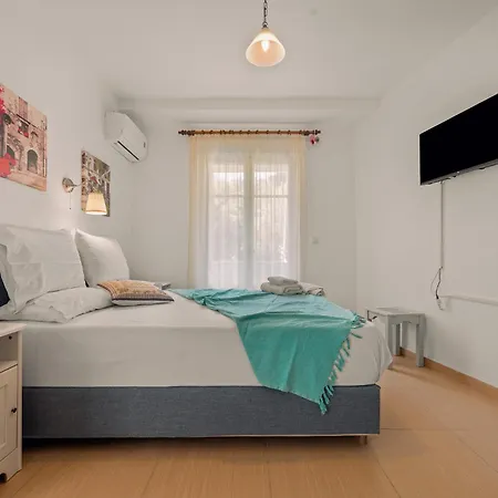 Selini Hotel 2*