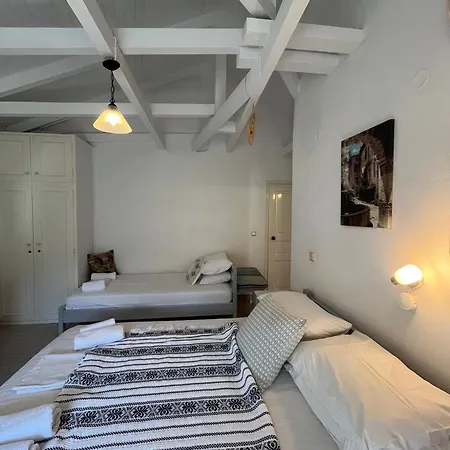 Selini Отель 2*